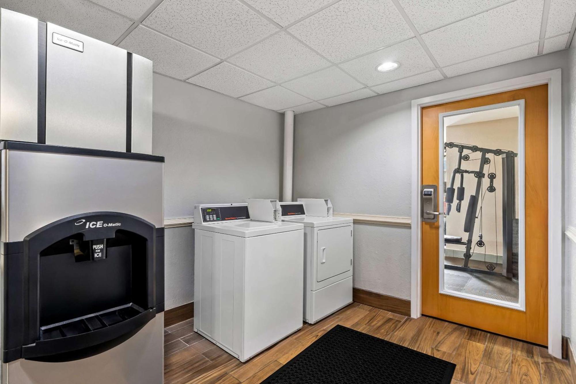 Quality Inn & Suites Biloxi Esterno foto